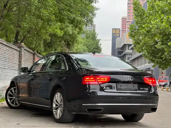 Audi A8 2013