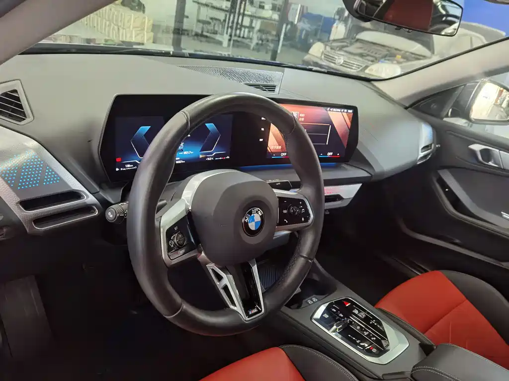 BMW 2 Series 2025 — фото 13