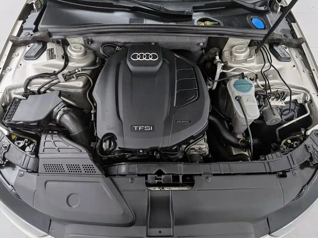 Audi A4L 2016