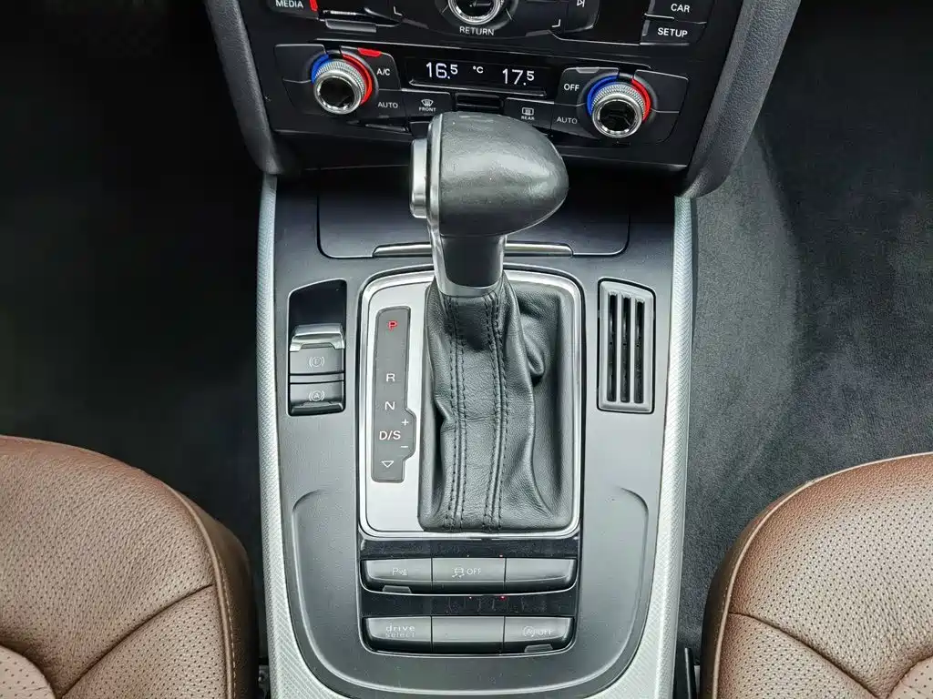 Audi A4L 2016 — фото 13