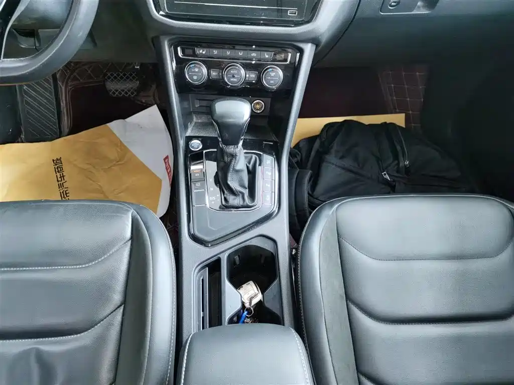 Volkswagen Tiguan L 2020 — фото 14