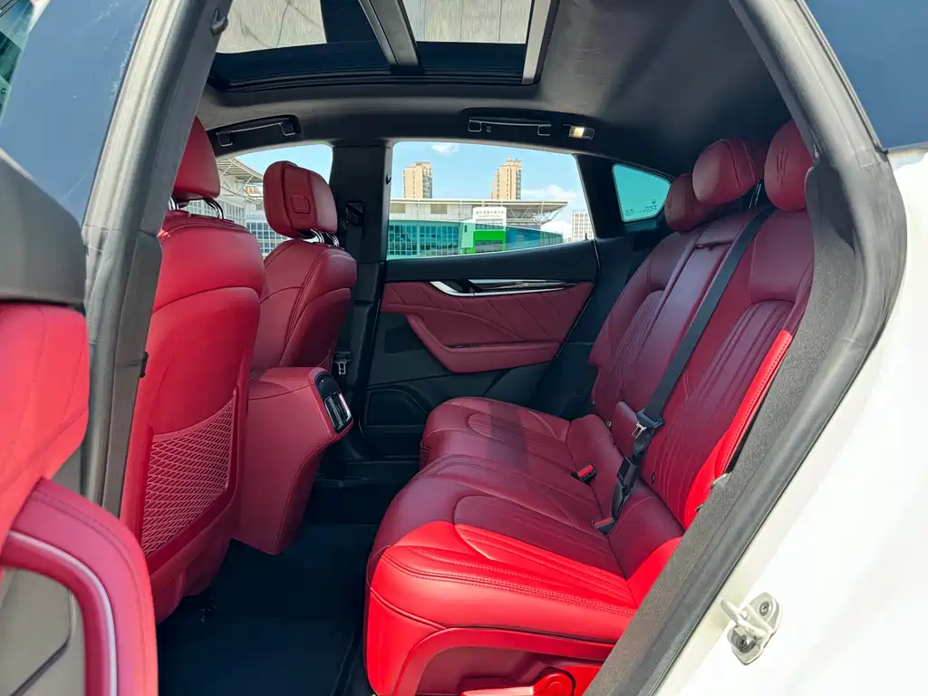 Maserati Levante 2021