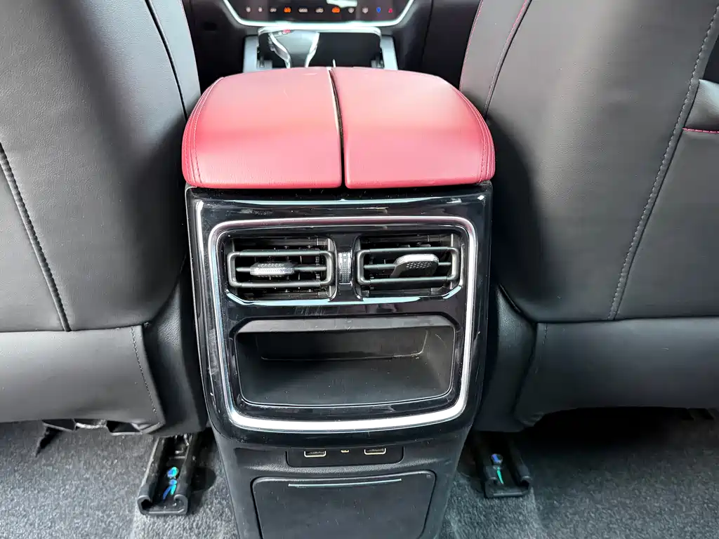 Jetour X70 PLUS 2022 — фото 16