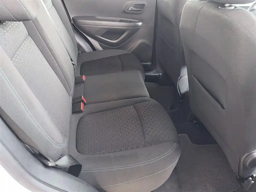 Chevrolet Trax 2015 — фото 15