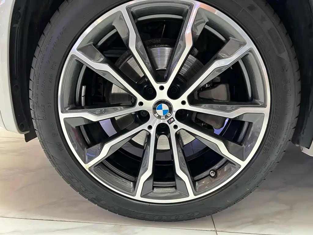 BMW X3 2021 — фото 17