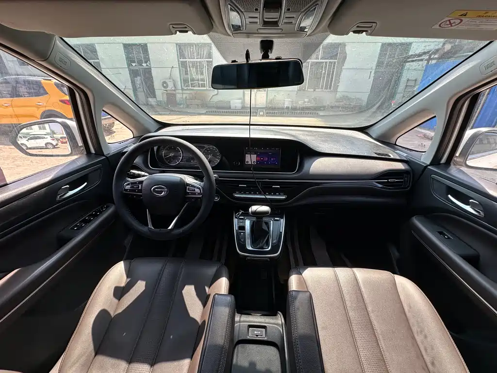GAC Motor Trumpchi M6 2019 — фото 7