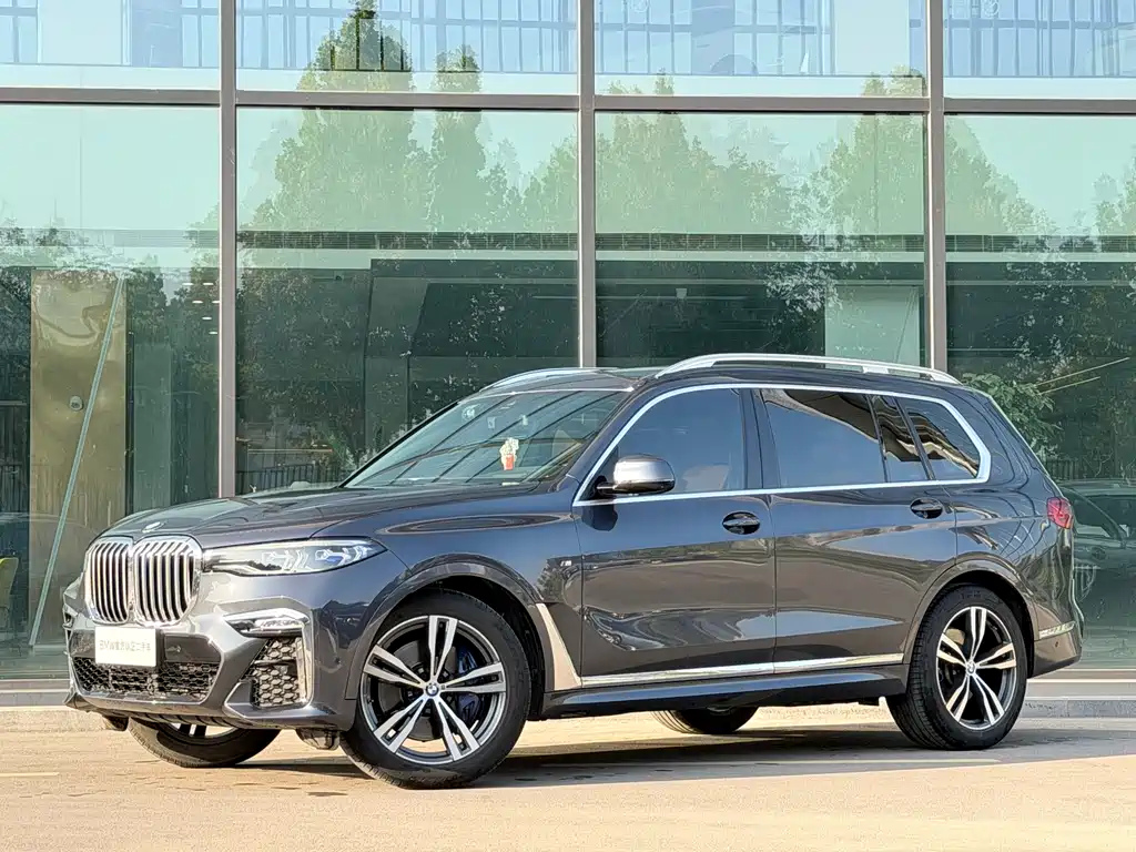 BMW X7 2020 — фото 1