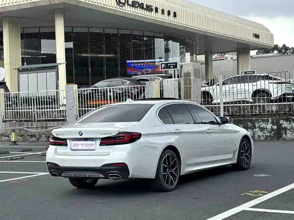BMW 5 Series 2022