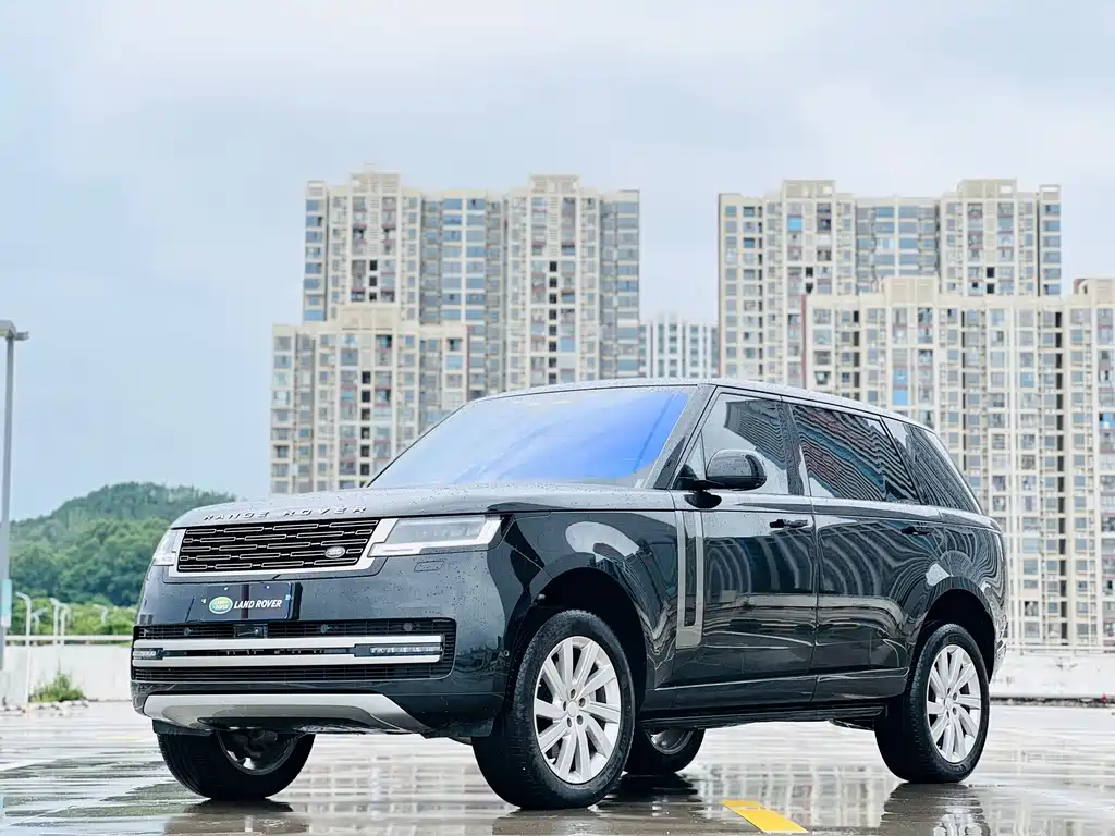 Land Rover Range Rover 2023 — фото 1