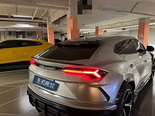 Lamborghini Urus 2020