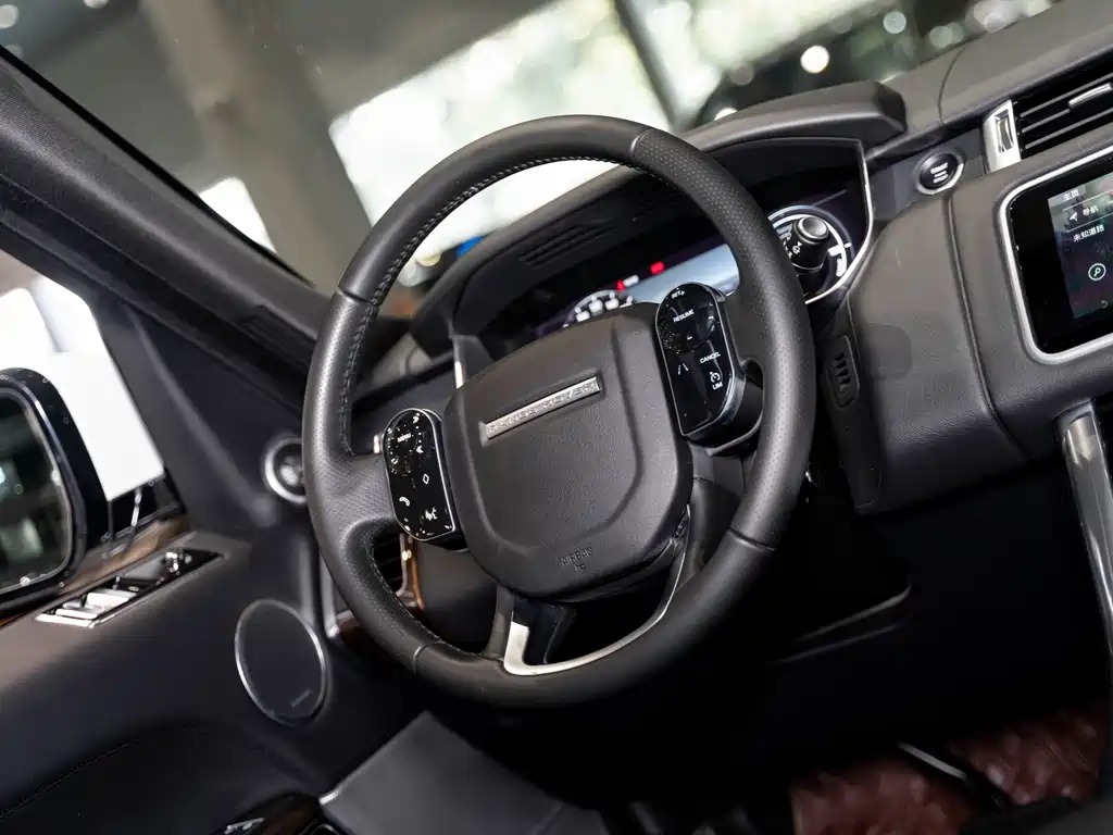 Land Rover Sport PHEV 2019 — фото 12