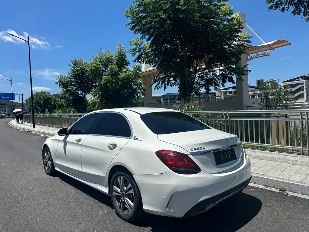 Mercedes-Benz C-Class 2020