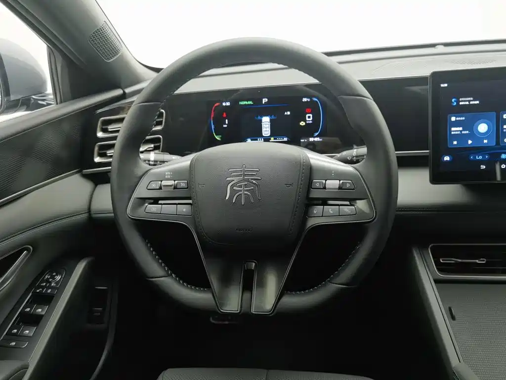 BYD Qin L 2025 — фото 11