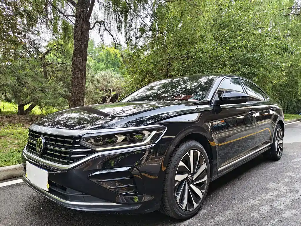 Volkswagen Passat 2022
