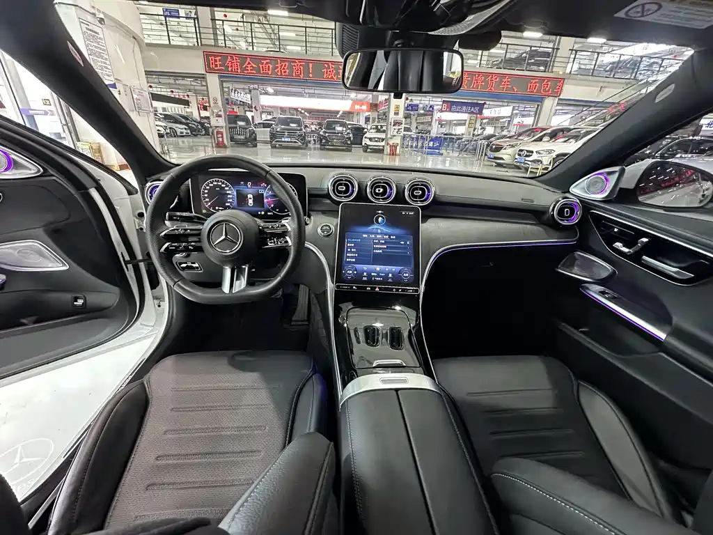 Mercedes-Benz C-Class 2023 — фото 6