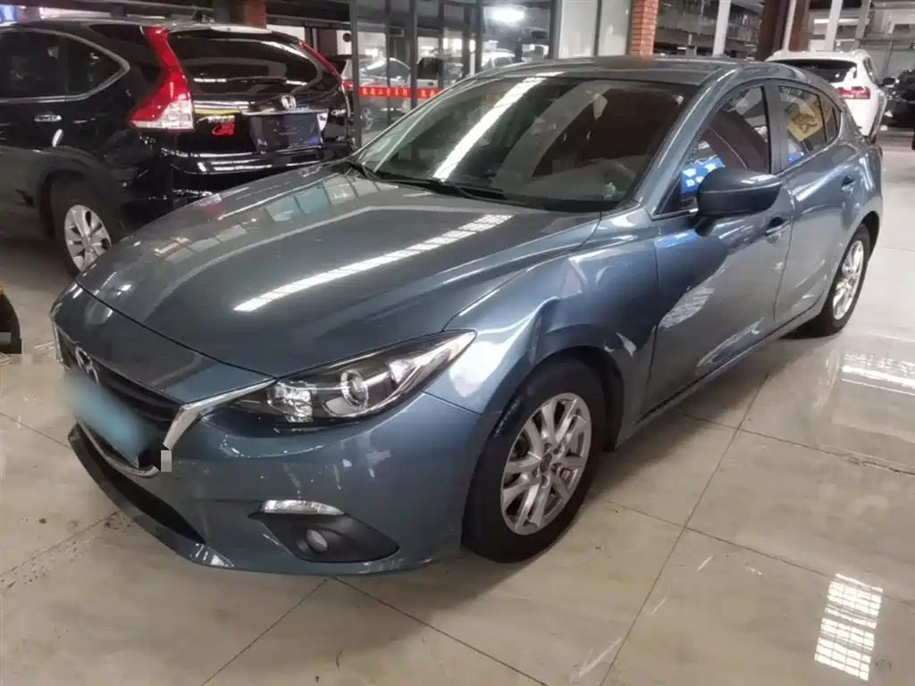 Mazda 3 Axela 2016 — фото 2