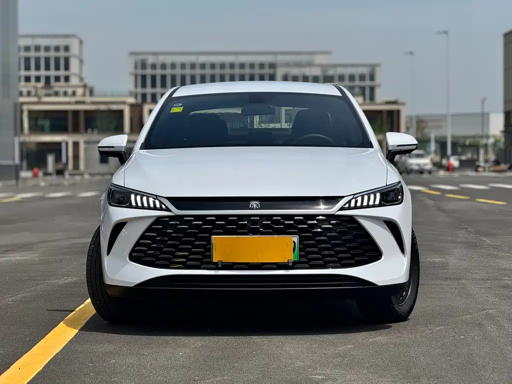 BYD Qin PLUS 2025 — фото 2
