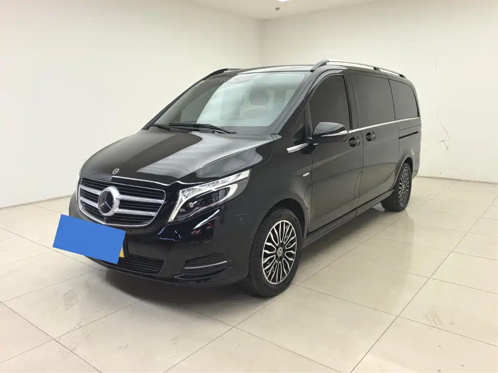Mercedes-Benz V-Class 2018 — фото 1