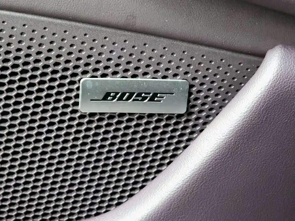 Porsche Taycan 2023 — фото 11