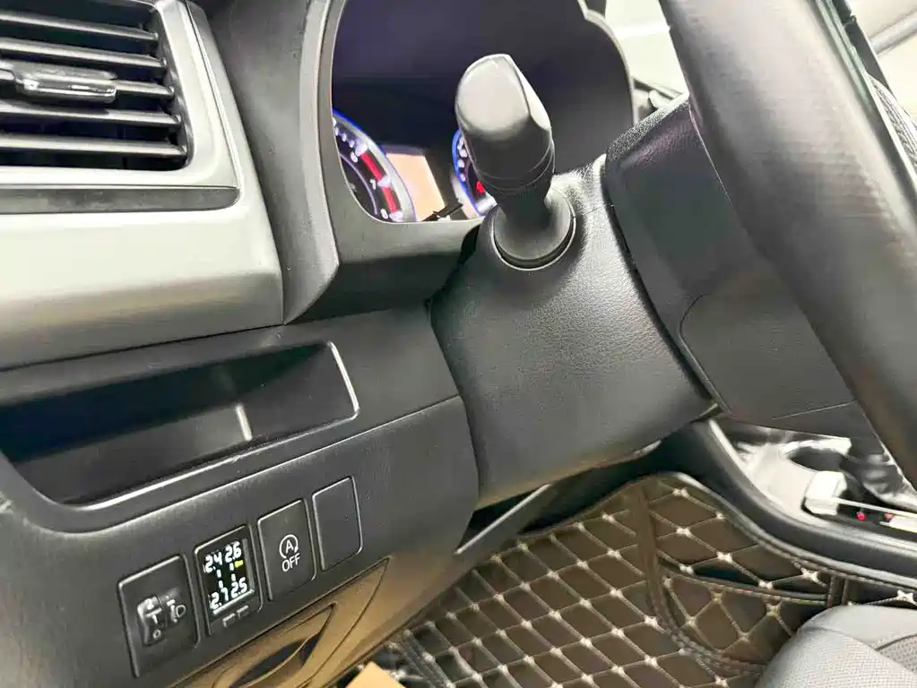 Toyota Highlander 2017 — фото 10