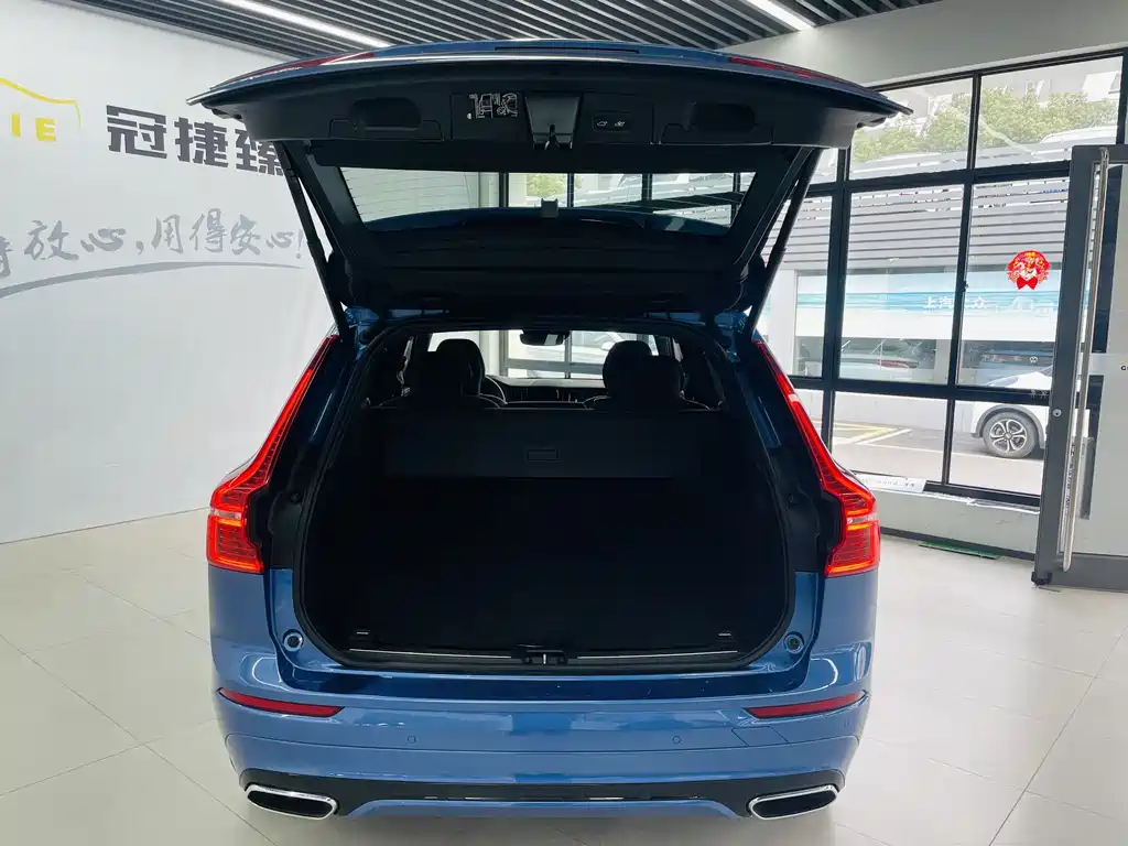 Volvo XC60 PHEV 2020 — фото 15