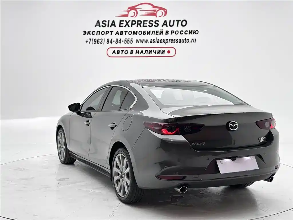 Mazda 3 Axela 2022 — фото 4