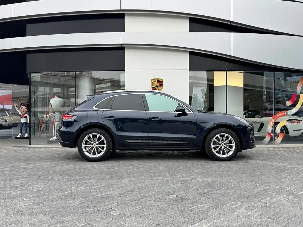 Porsche Macan 2022 — фото 4