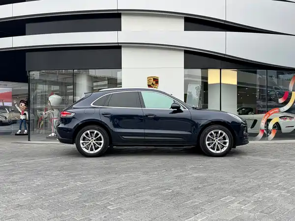 Porsche Macan 2023