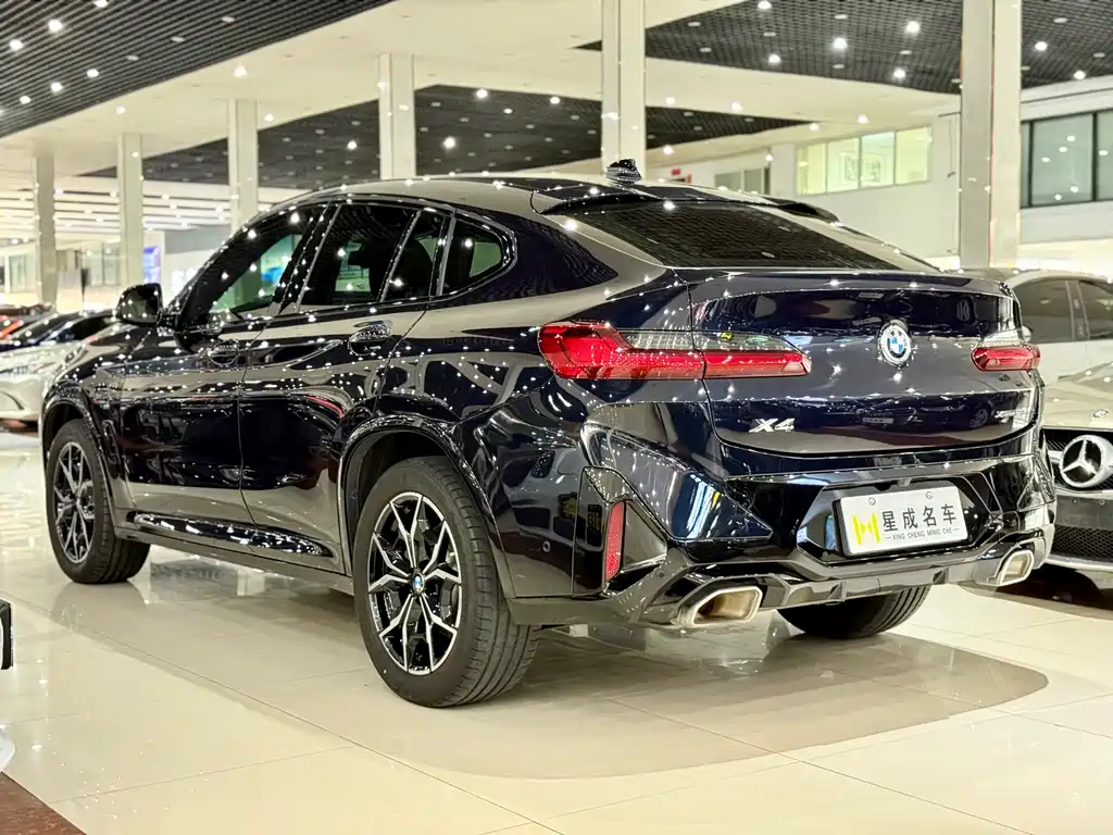 BMW X4 2023 — фото 14