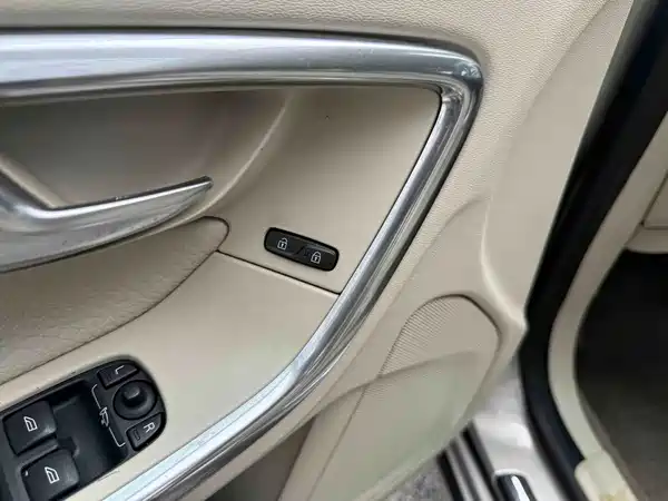 Volvo S60 2012