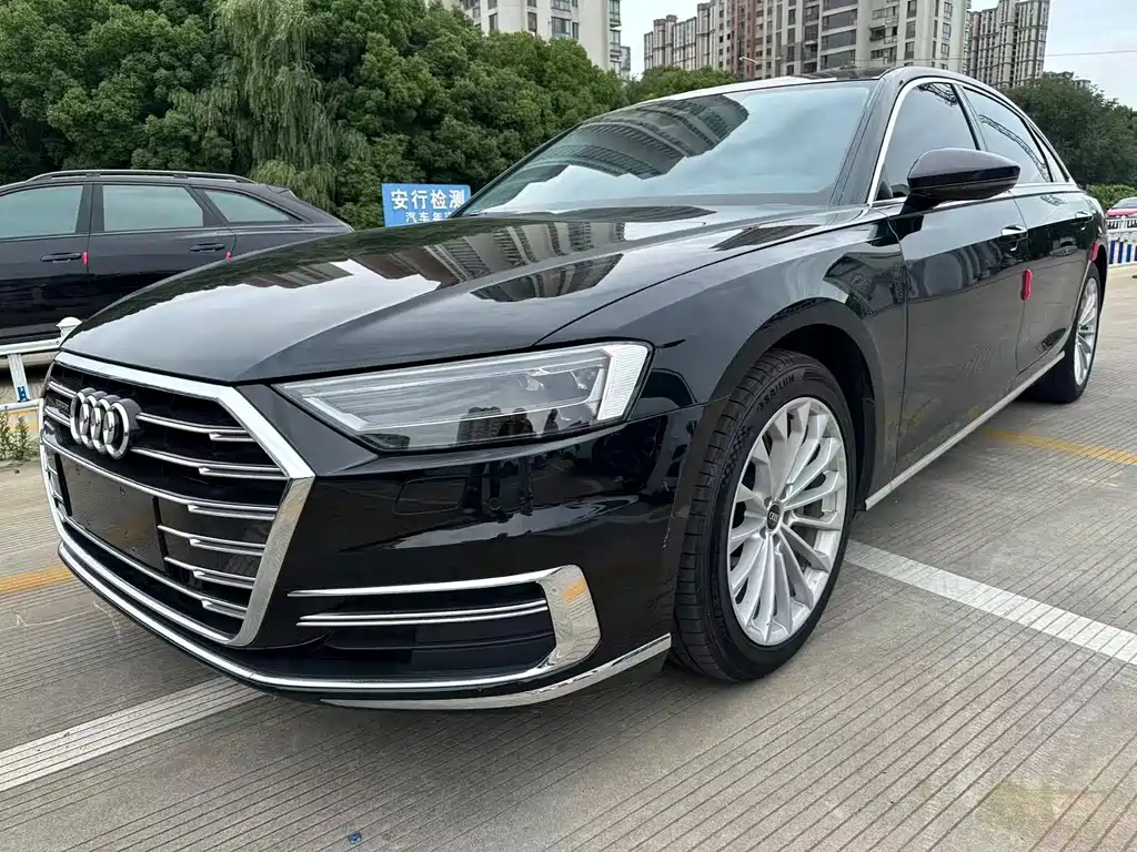 Audi A8 2022