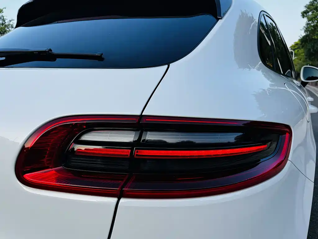 Porsche Macan 2018 — фото 4