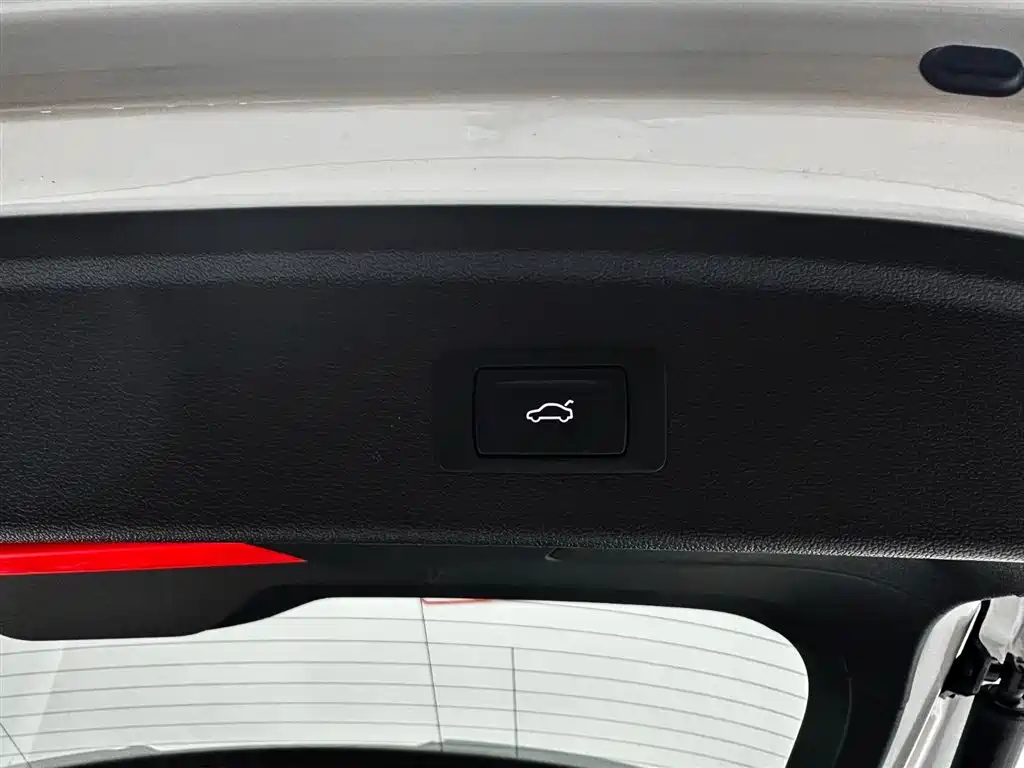 Audi A3 2022 — фото 10
