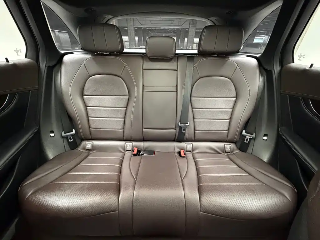 Mercedes-Benz GLC 2018 — фото 12