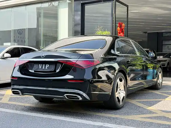 Mercedes-Benz Maybach S-Class 2024