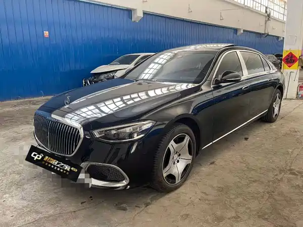Mercedes-Benz Maybach S-Class 2025