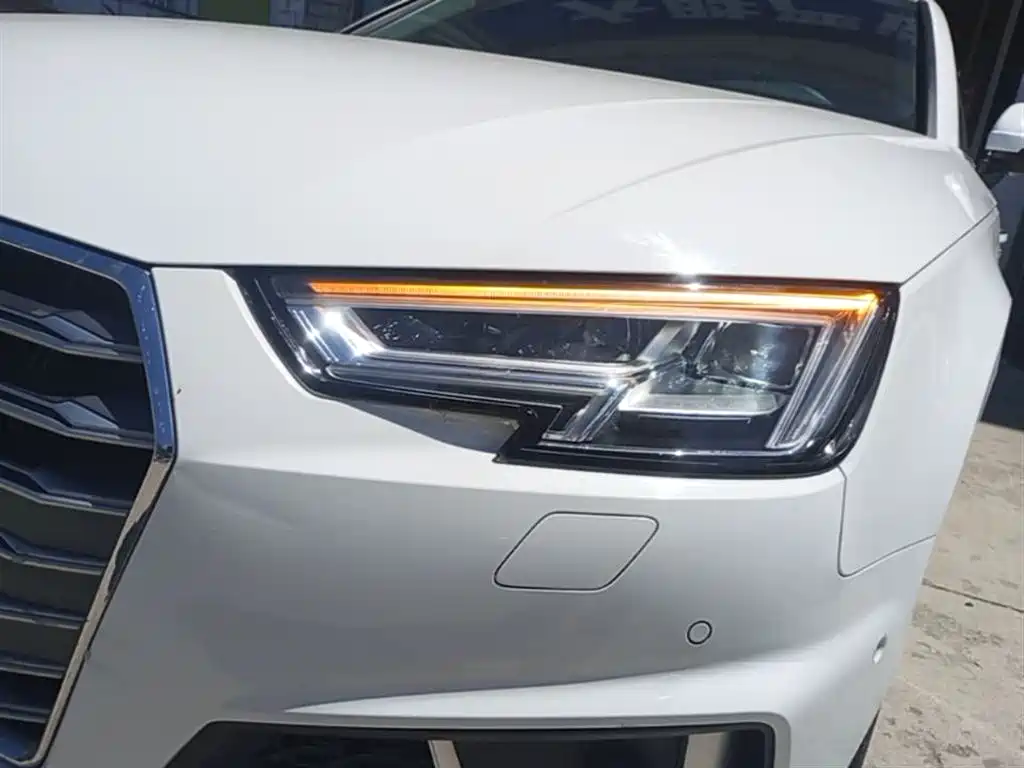 Audi A4L 2020 — фото 24