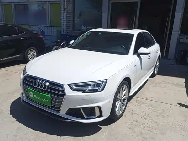 Audi A4L 2019