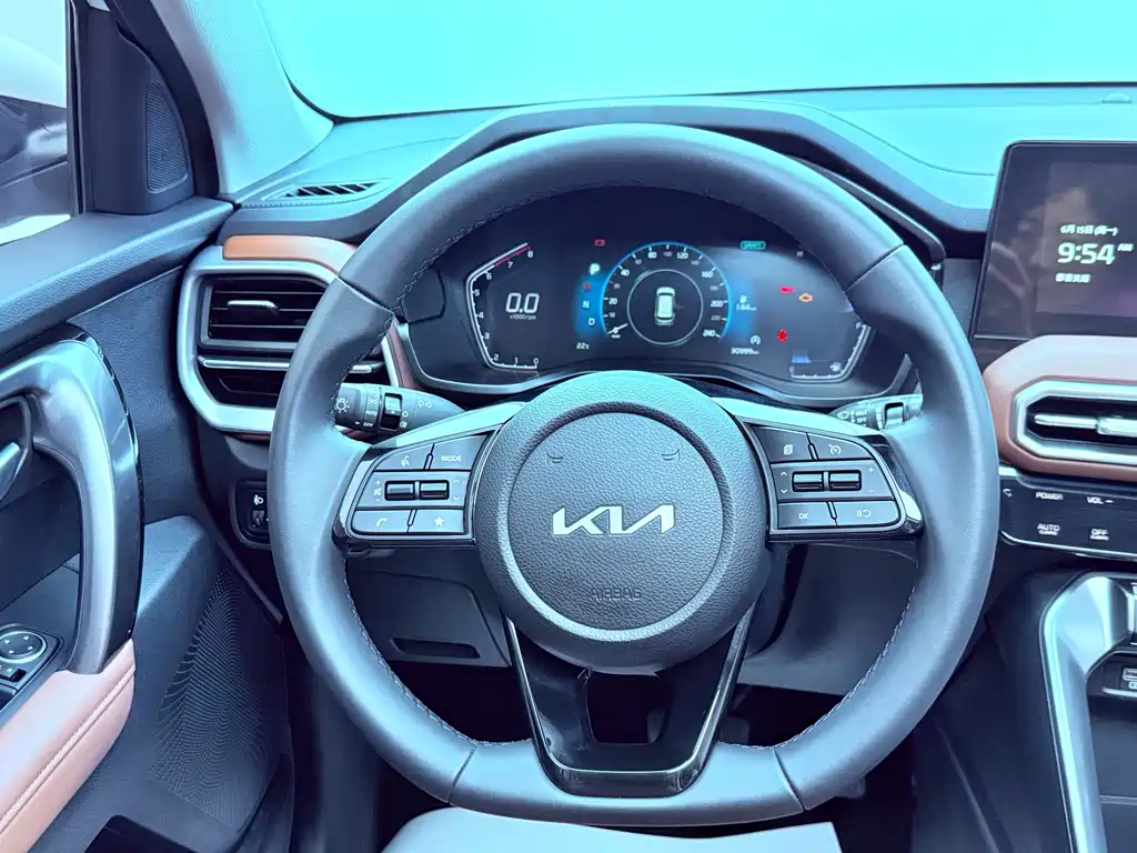 Kia Sportage 2023 — фото 11