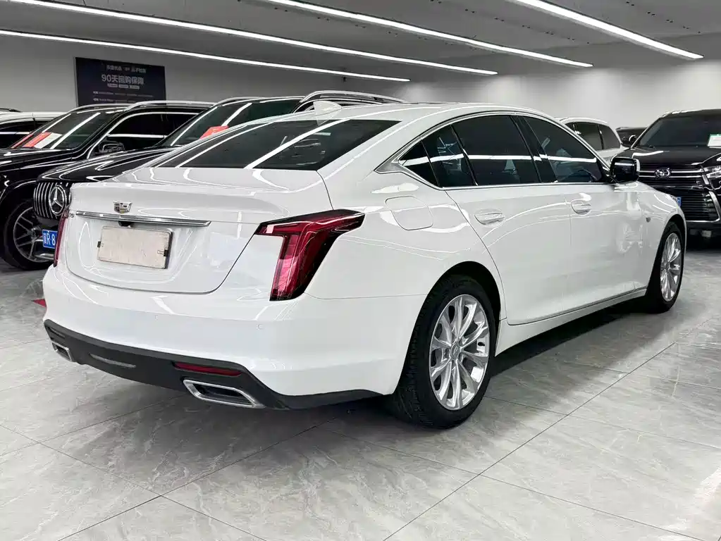 Cadillac CT5 2023 — фото 4
