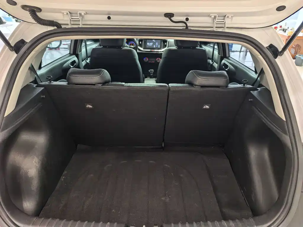 Kia KX1 2022 — фото 13