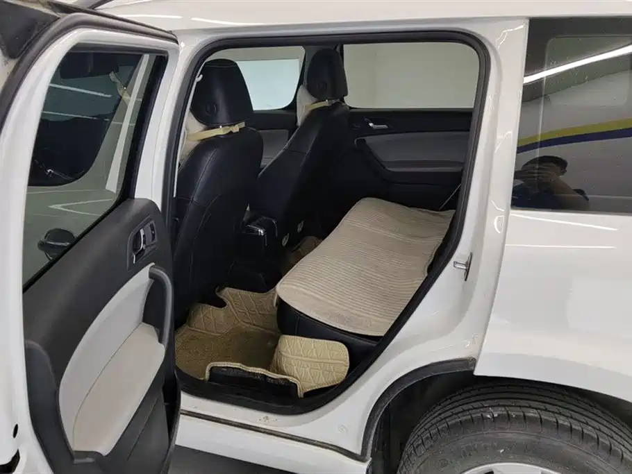 Skoda Yeti 2019 — фото 11