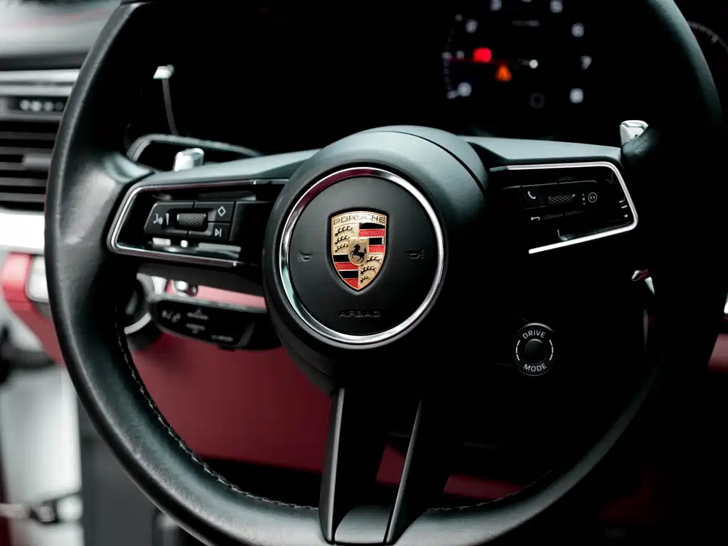 Porsche Panamera 2023 — фото 10