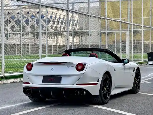 Ferrari California T 2016