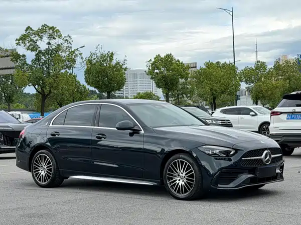 Mercedes-Benz C-Class 2022