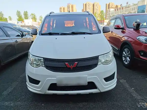 Wuling Hongguang 2018
