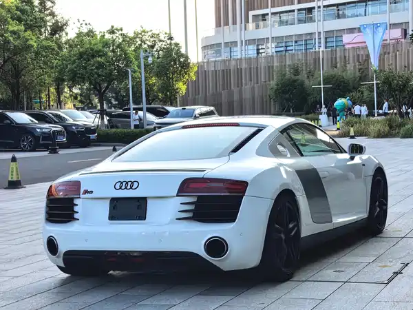 Audi R8 2015