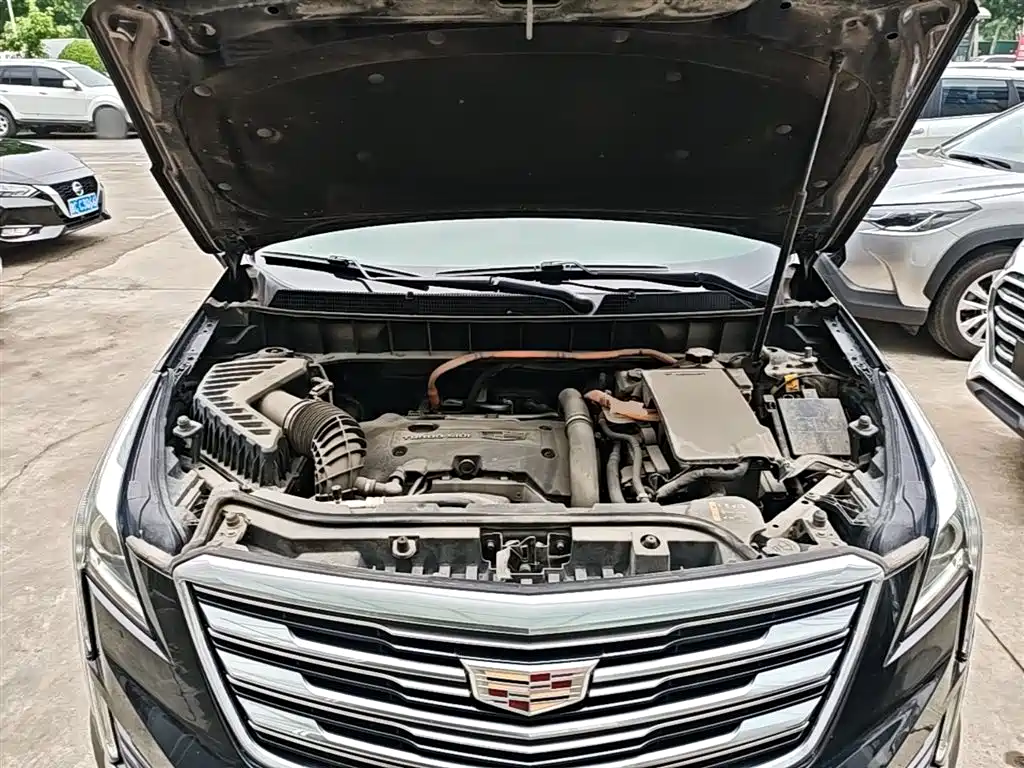 Cadillac XT5 2018 — фото 20