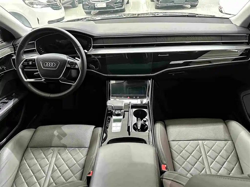 Audi A8 2026 — фото 16
