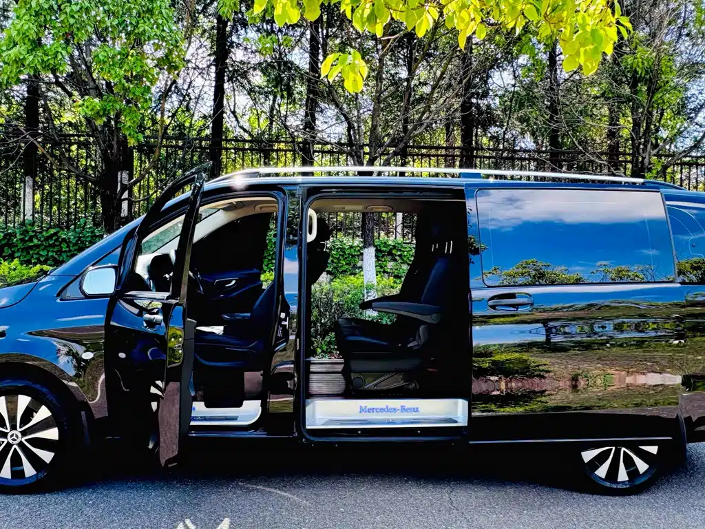 Mercedes-Benz Vito 2022 — фото 10